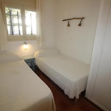 Cabioni - Con Piscina Comunitaria, Cerca De La Playa De Grifeu. - Es-228-39