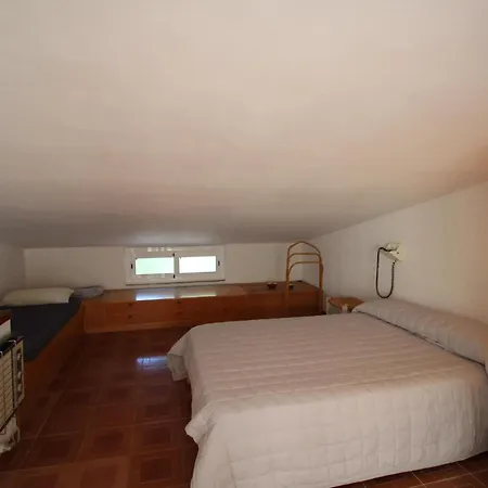 Cabioni - Con Piscina Comunitaria, Cerca De La Playa De Grifeu. - Es-228-39 Holiday home